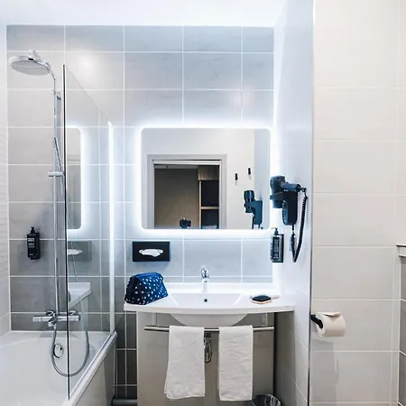 Ibis Styles Contres-Cheverny Le Controis-en-Sologne Exterior foto