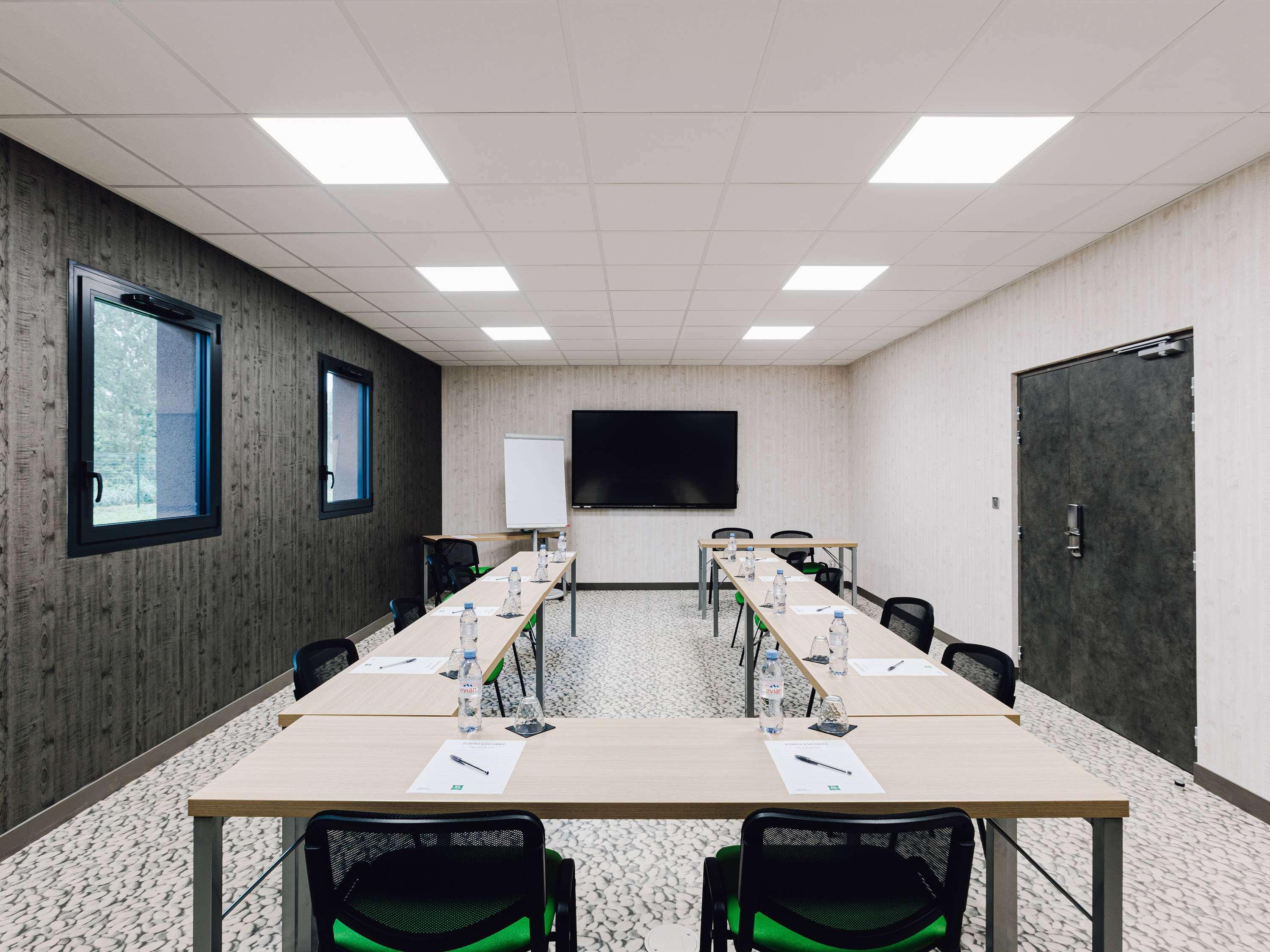 Hotel Ibis Styles Contres-cheverny 3*